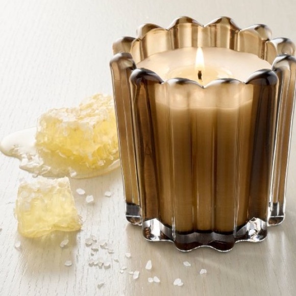 Hearth & Hand with Magnolia Soy 28hr Burning Candle Scent  Sea Salted Honey - Picture 3 of 6